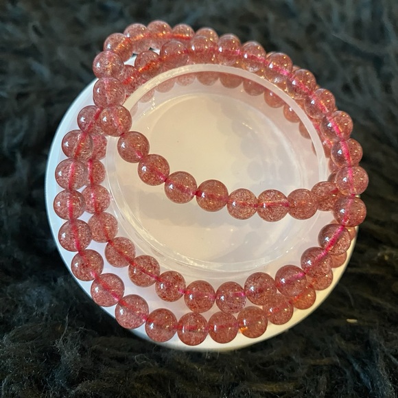 Natural Strawberry Crystal Beads Three Layered 6mm+ - Picture 4 of 7